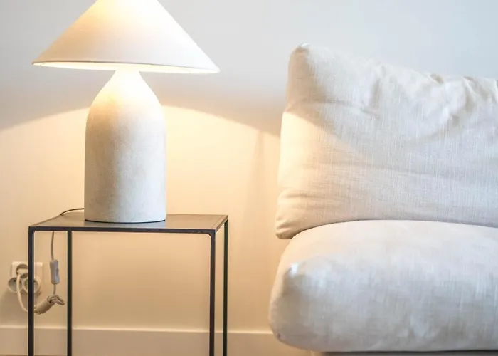 Av Experiences - Port Apartment