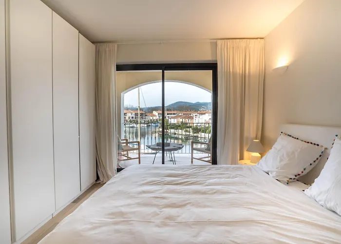 Apartment Av Experiences - Port Grimaud